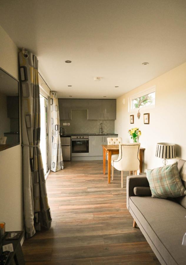 Sweet Pea Cabin Badsey Екстер'єр фото